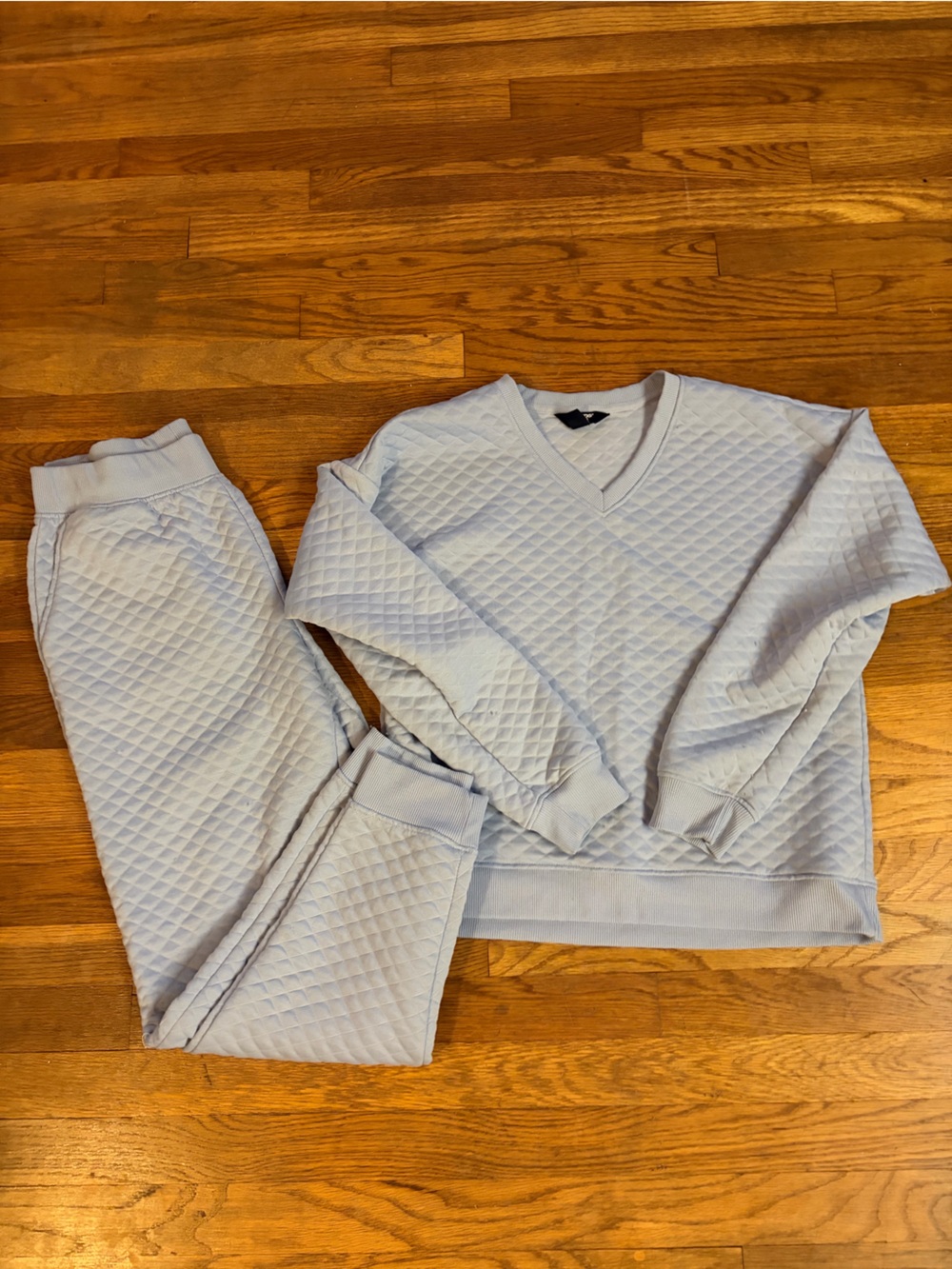 Lands' End Light Blue Quilted Sweatpants & VโNeck Pullover Set